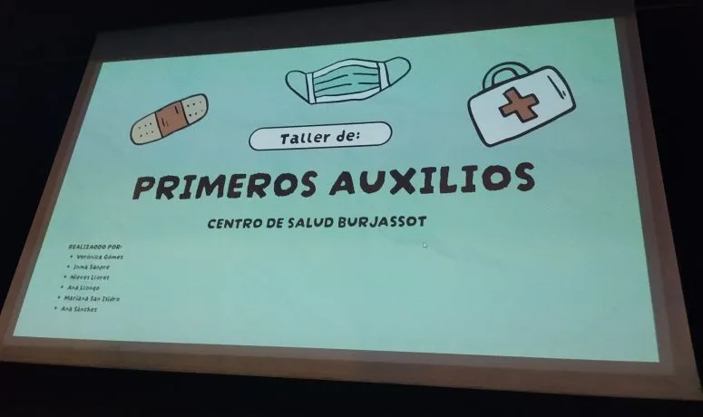 Burjassot forma a 100 docentes en primeros auxilios para emergencias escolares