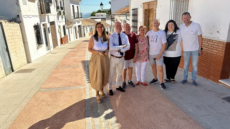 Finaliza la segunda fase de las obras de remodelación de la calle Santa María la Vieja en Antequera