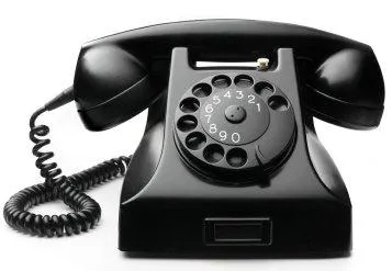 Covelo publica un directorio telefónico con servicios de urgencia y administrativos