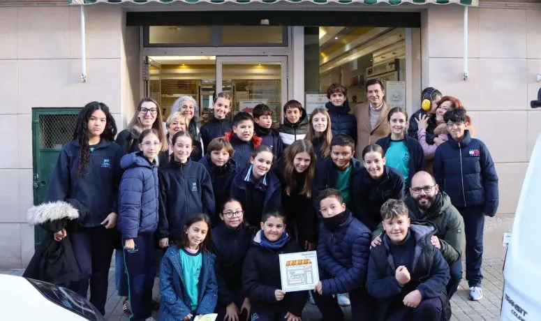 Burjassot recibe felicitaciones por su campaña de pictogramas para la accesibilidad