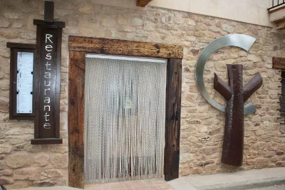 Casa La Era en Galve ofrece alojamiento y gastronomía local
