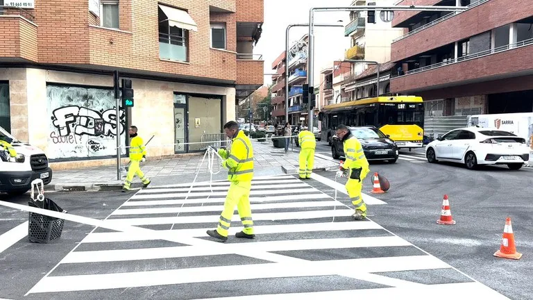 Castelldefels inicia un plan de asfaltado que mejorará 30 calles del municipio