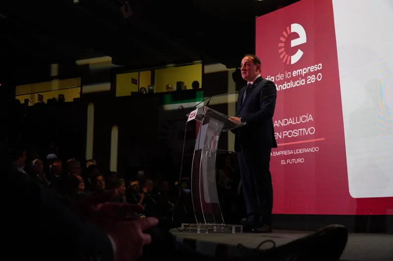La empresa andaluza celebra su día con reconocimientos a la excelencia y el compromiso