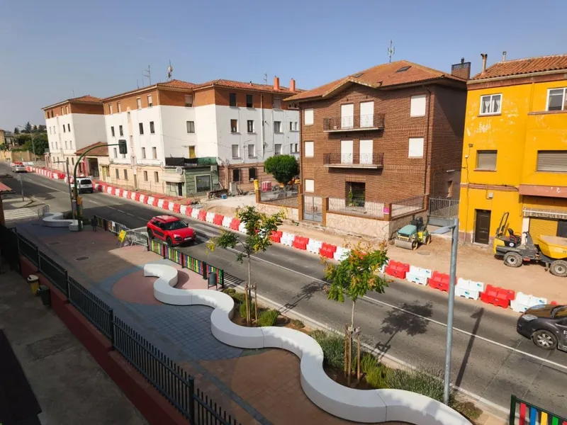 Calatayud renueva un tramo clave de su red general de agua en la avenida de Valencia