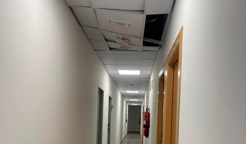 La Junta de Andalucía evalúa los daños del terremoto en el Instituto de Medicina Legal de Granada