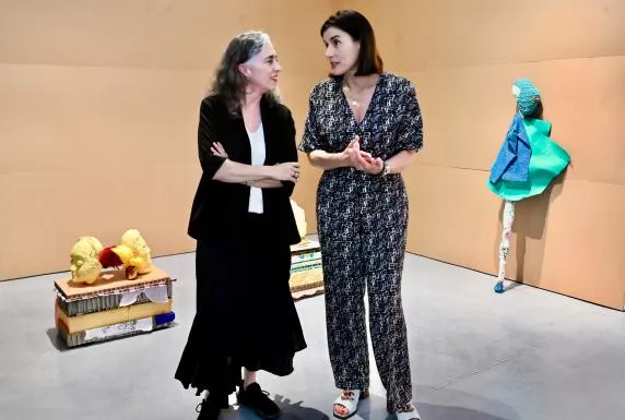 El MAS de Santander inaugura 'Una chula', exposición de Chelo Matesanz inspirada en Casimiro Sainz