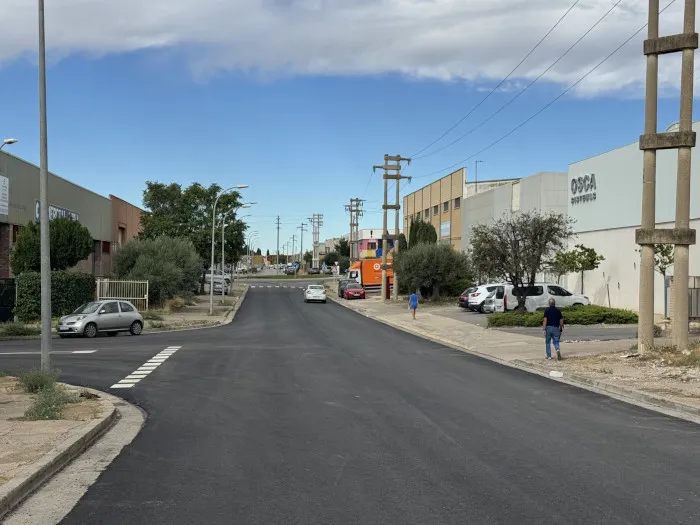 Huesca finaliza la mejora del asfalto en las calles Siderurgia y Artes Gráficas