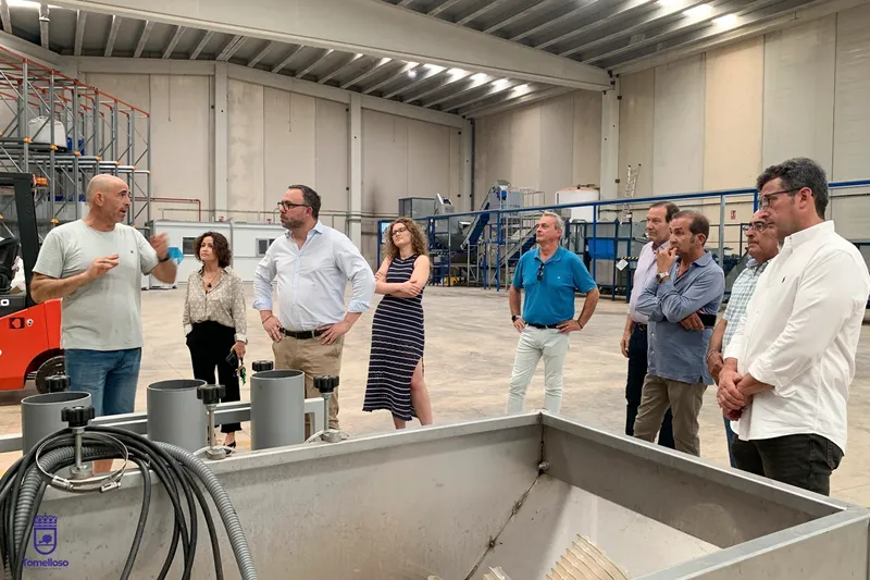 El alcalde de Tomelloso visita la cooperativa Pistalife para conocer su producción de pistacho