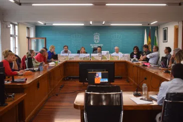 Piélagos aprueba la cesión de terrenos para un nuevo parque infantil y bonificaciones en el IBI