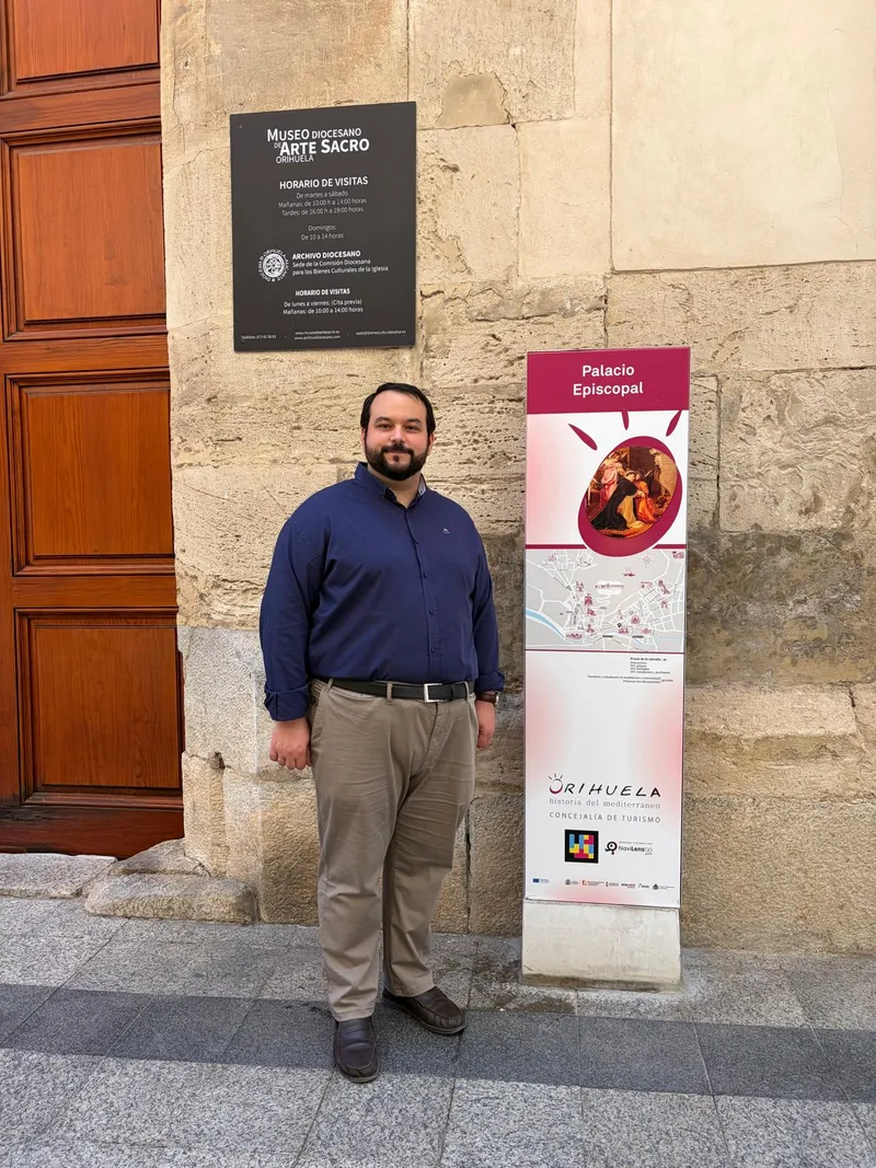 Orihuela mejora la accesibilidad turística con audioguías digitales y tótems táctiles