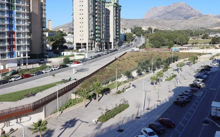 Las mascletás de Benidorm se trasladan a la avenida de Foietes por obras en Jaime I