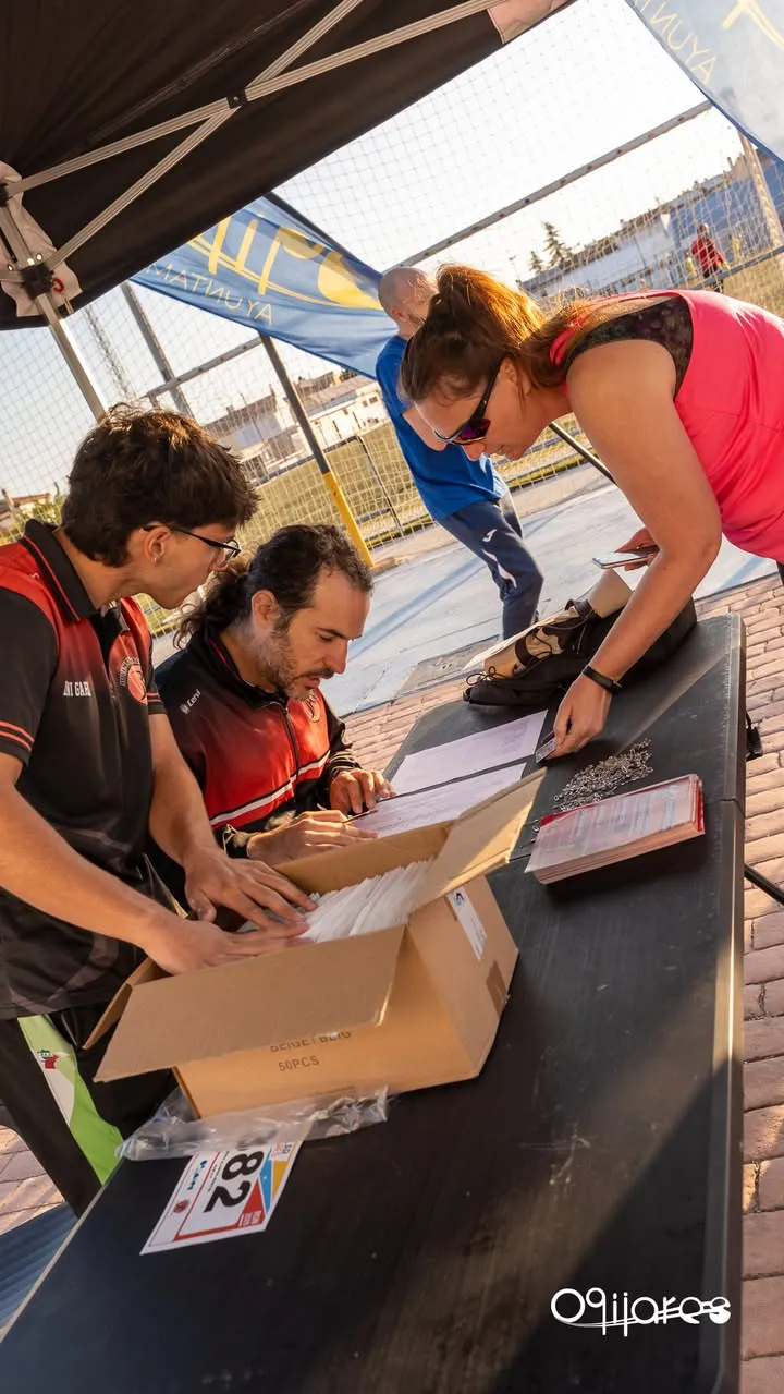 El Cross Popular Villa de Ogíjares reúne a corredores de todas las edades en una jornada deportiva