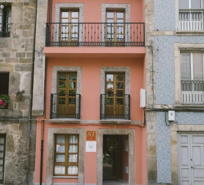 Apartamentos La Atalaya ofrece alojamiento en el corazón de Ribadesella