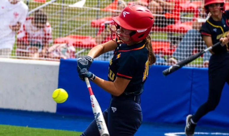 Leire Taroncher, joven promesa del sóftbol de Burjassot, alcanza la Selección Española