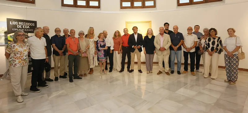 La Diputación de Alicante inaugura la exposición "Los recodos de EDA" de la asociación Espejo de Alicante