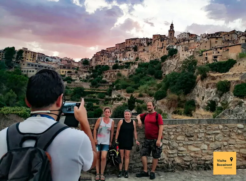 Bocairent lanza un paquete turístico que combina alojamiento, visita guiada y degustación