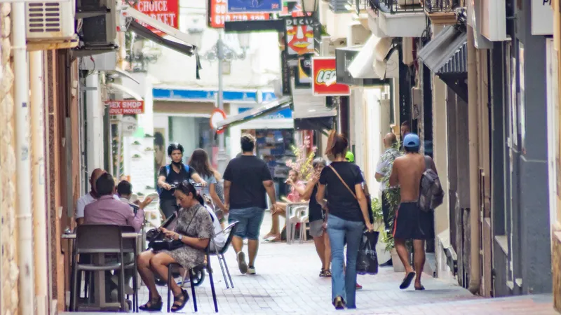 Benidorm licita un servicio de ayuda económica para urgencias sociales