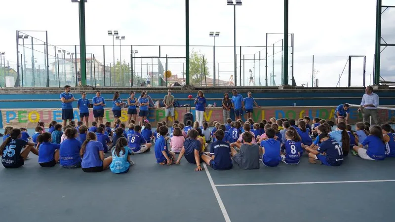 El Pequecampus Deportivo de Oviedo celebra su cierre con música y nuevas actividades