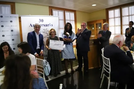 Amigos de Sierra Leona' recibe el Premio 'Tertulia XV' por su labor humanitaria en África