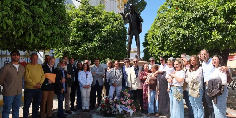El monumento a Bambino de Utrera, reconocido en la prestigiosa revista de la Academia de París