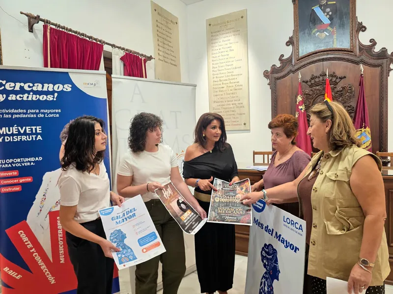 Lorca celebra su Gala del Mayor con 3.000 asistentes y homenajes