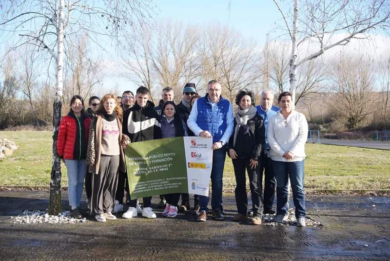 Sariegos lanza un programa de empleo y formación forestal y de jardinería