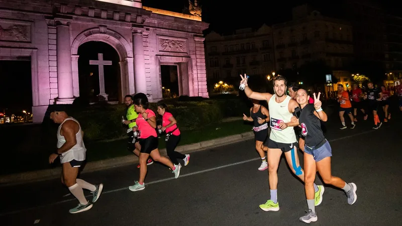 València activa un dispositivo especial de tráfico por la 15K Nocturna este sábado