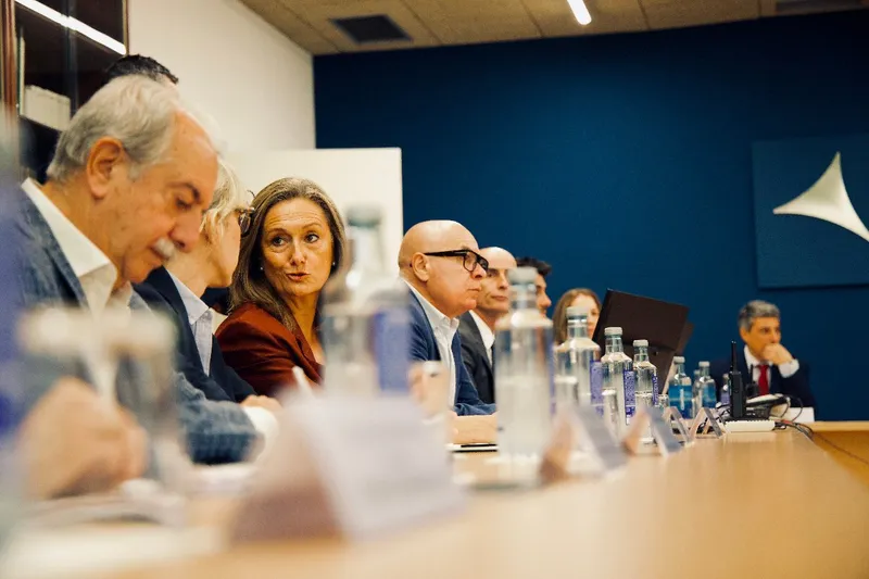 La Diputación de Pontevedra busca nuevas conexiones aéreas en la feria Routes 2026