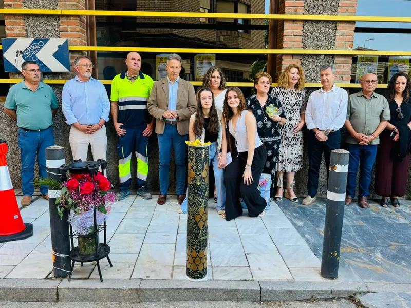 Lorca honra la memoria de Pedro Martínez Segura con un monumento diseñado por estudiantes