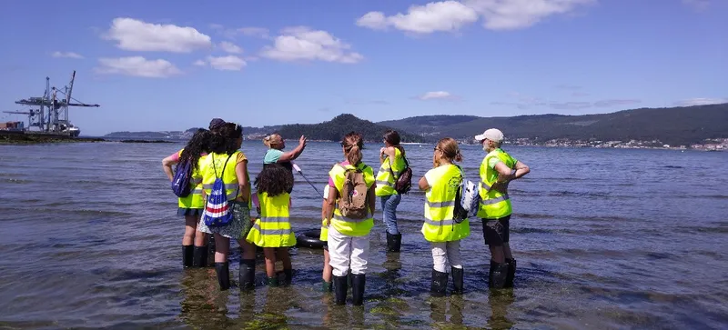 La Diputación de Pontevedra concluye los talleres de marisqueo del proyecto Awaves con casi 1.200 participantes