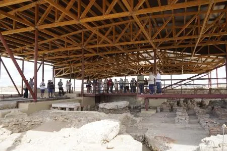 La Diputación de Segovia abre las visitas guiadas a la ciudad romana de Confloenta