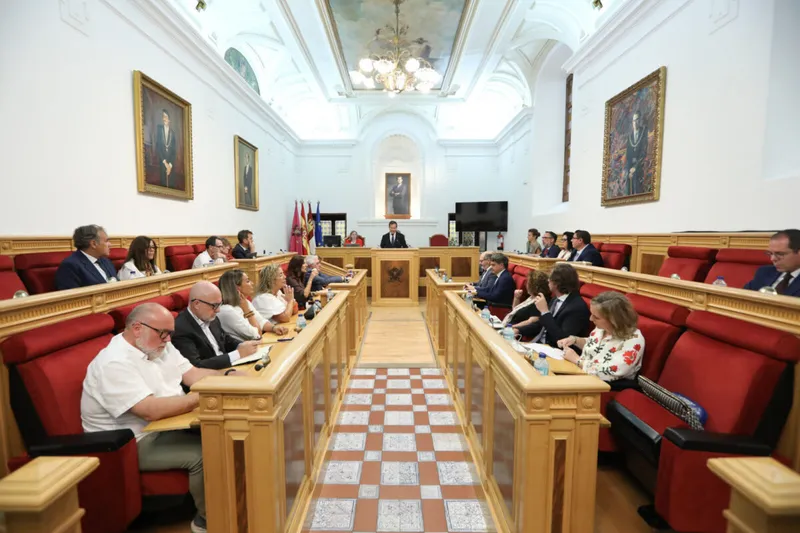 Carlos Velázquez destaca el avance social de Toledo en el Debate sobre el Estado del Municipio