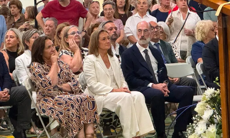 Vicepresidenta de la Diputación de Pontevedra asiste a la festividad de la Virgen del Carmen en Vigo