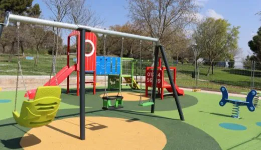 Tudela adjudica las obras previas para instalar nuevos juegos infantiles en cuatro parques