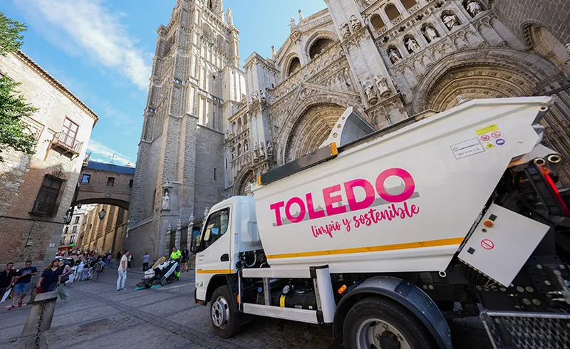 Toledo refuerza la limpieza para el Corpus Christi con un dispositivo especial