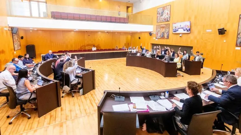 Benidorm aprueba el presupuesto de 2026 con 224 millones y un impulso a servicios sin subir impuestos