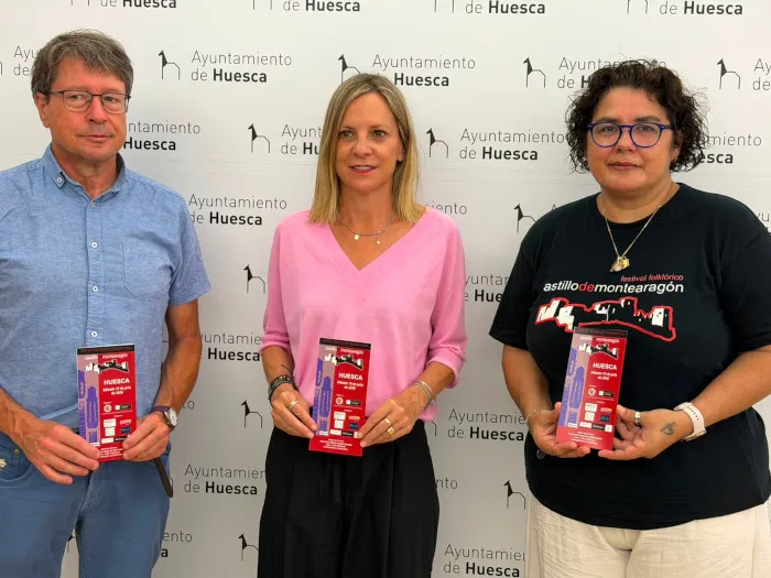 Huesca celebra el XXVI Festival Folclórico Castillo de Montearagón con música y danza