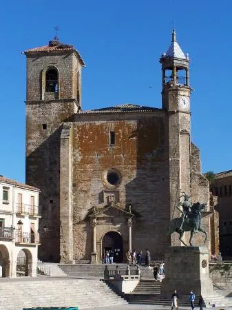 Trujillo presenta su rico patrimonio histórico y cultural