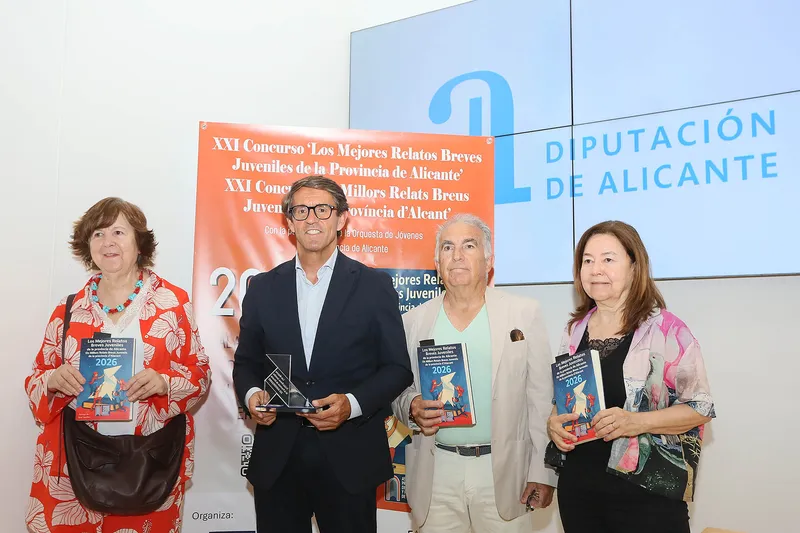 Más de 22.000 alumnos de la provincia de Alicante participan en el concurso de relatos 'Los mejores relatos breves juveniles'