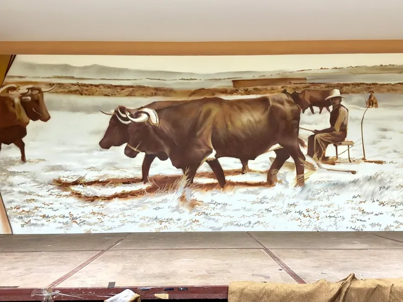 Pizarral estrena un mural con historia local en su salón municipal