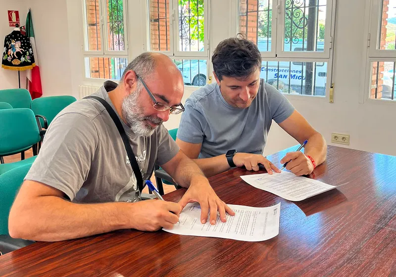 Clavijo formaliza el convenio para las Fiestas de San Juan 2026 con novedades en derechos de autor y música