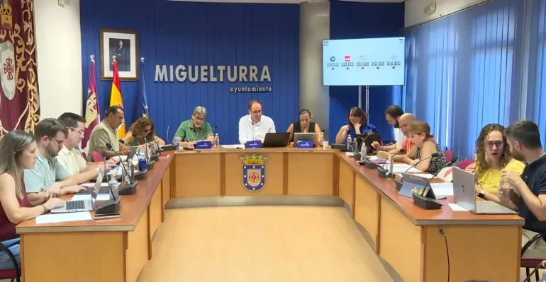 Miguelturra aprueba normativas clave sobre bienestar animal, seguridad y empleo juvenil
