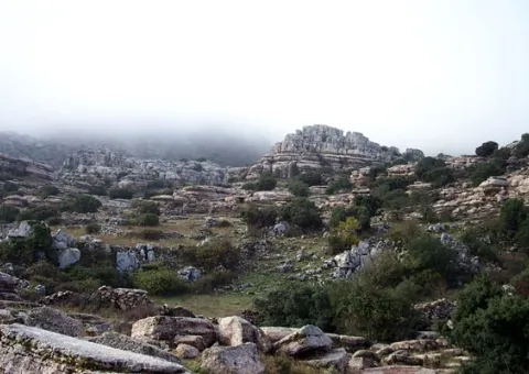 Antequera protege sus tesoros naturales: El Torcal, El Chorro y Fuente de Piedra