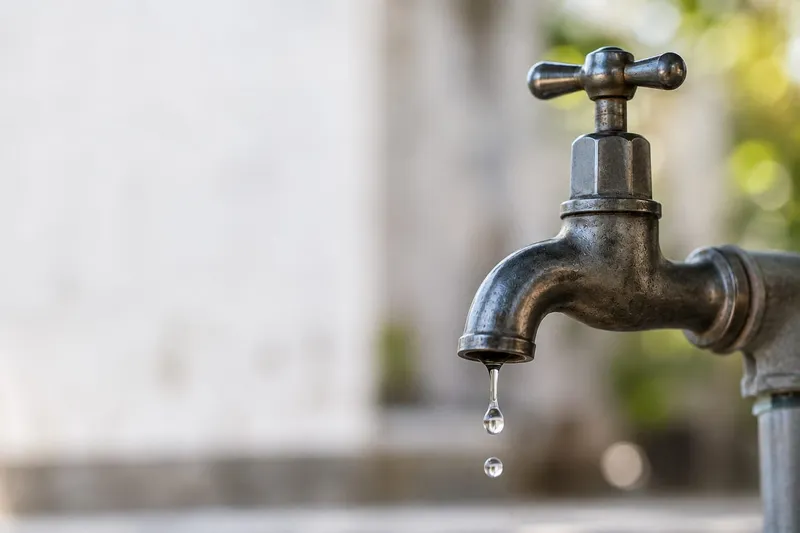 Mancomunidad Montejurra trabaja en una avería que afecta al suministro de agua en Arróniz