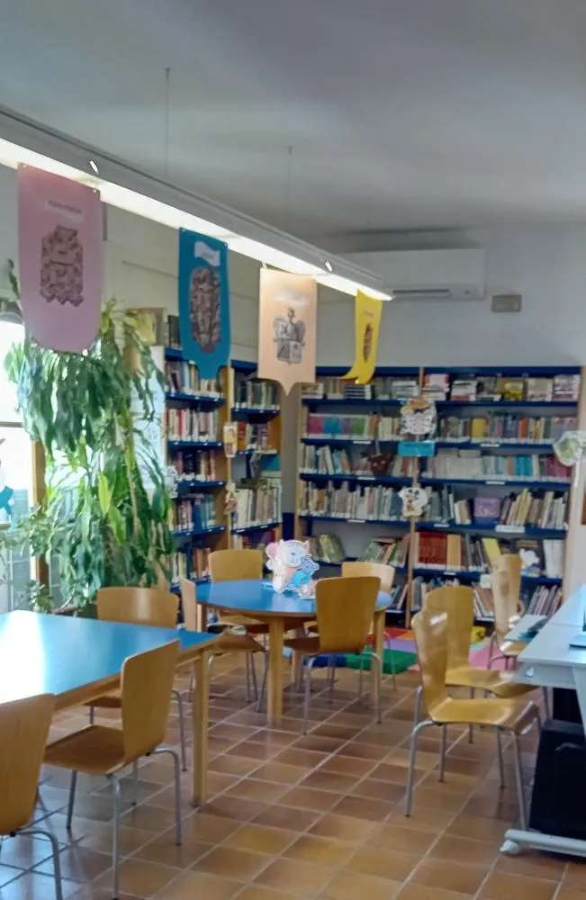 Fonz mejora su biblioteca con un nuevo sistema de climatización gracias a ayuda provincial