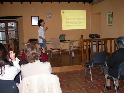 Morille recupera su antiguo salón de plenos con la ayuda de sus vecinos