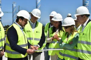 Alcaldesa de Mos, Xunta y Celta visitan las obras del proyecto Celta360