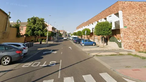 Corte de tráfico en la calle Águeda de Arroyo de la Encomienda por obras