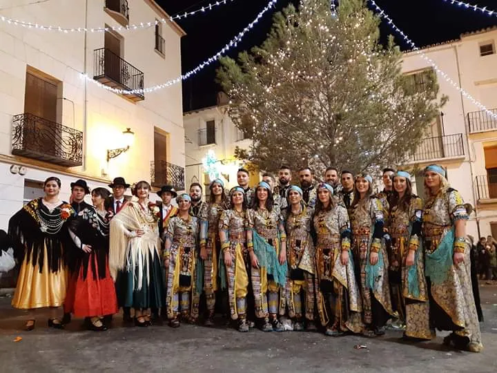 Tibi celebra sus fiestas de invierno con danzas moro-cristianas