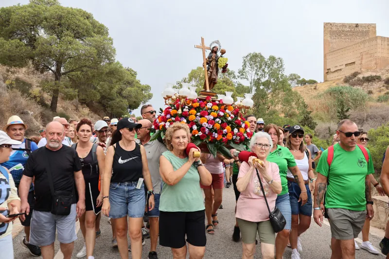 Novelda celebra la emotiva romería de Bajada de Santa María Magdalena